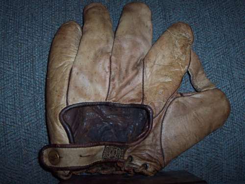 A.J. Reach 1 Inch Web Light Back